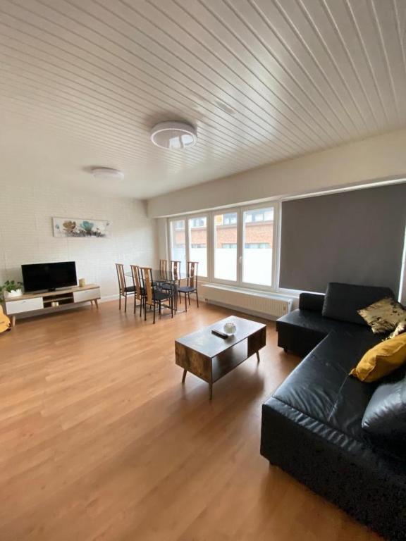 Big Sunset 2 Bedroom House With A Garden Antwerp Exterior photo